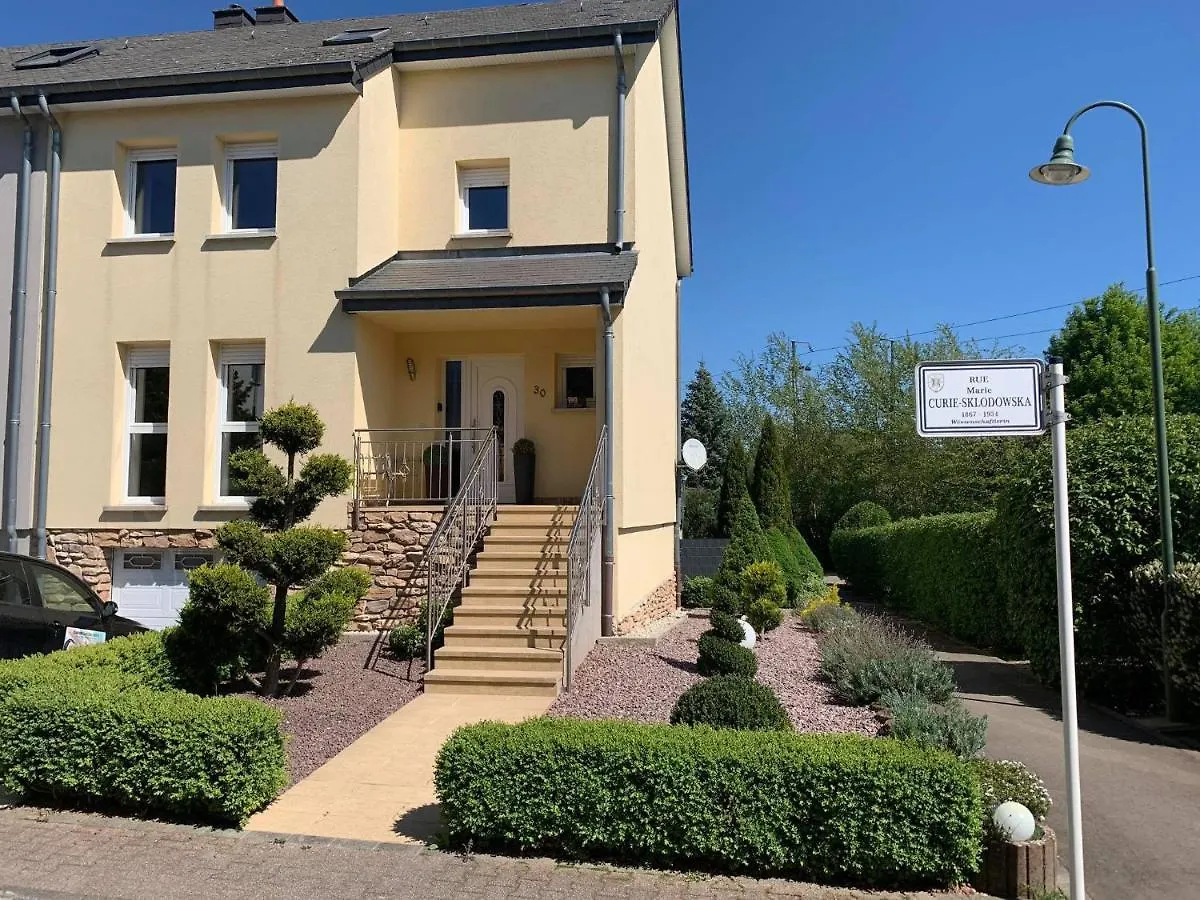Homestay Suite De 35M2 Privatif Sanem