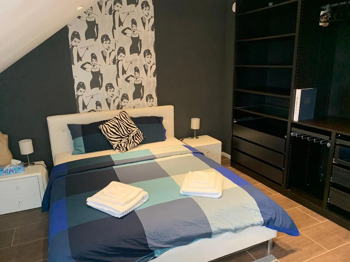 Suite De 35M2 Privatif Sanem Homestay
